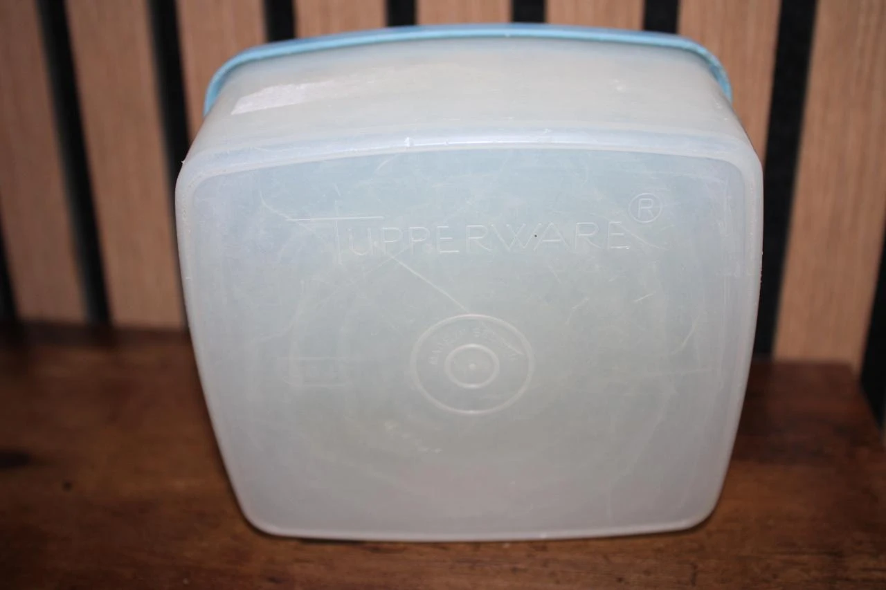 Caixa de armazenamento com tampa Tupperware – photo 5